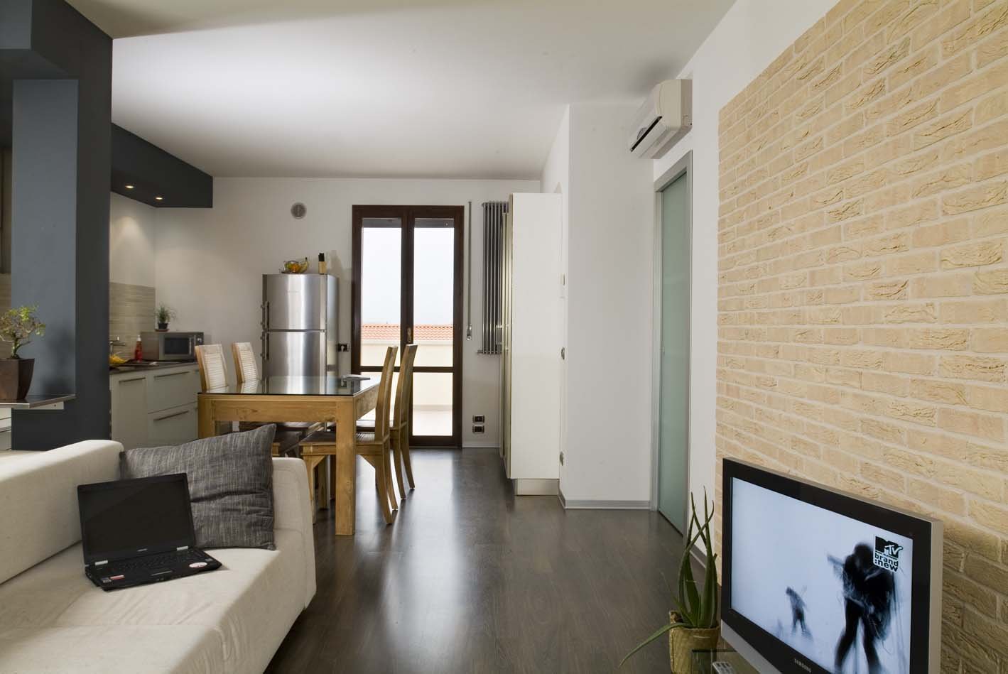 Укладка клинкера и камня в интерьере